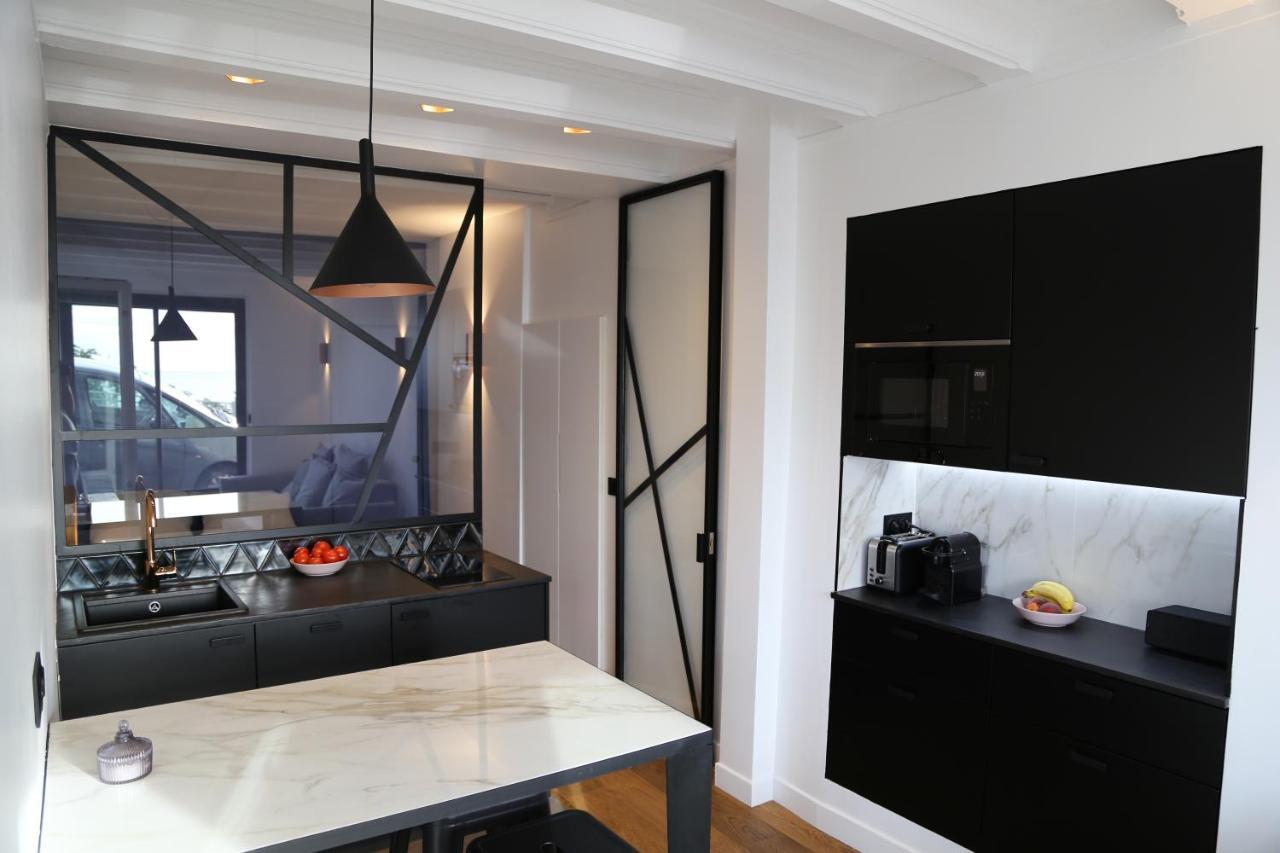 Appartement Face Mer Avec Terrasse Et Parking Trouville-sur-mer Exteriör bild
