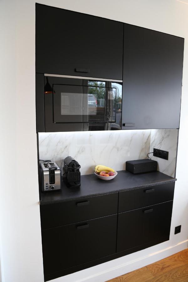 Appartement Face Mer Avec Terrasse Et Parking Trouville-sur-mer Exteriör bild