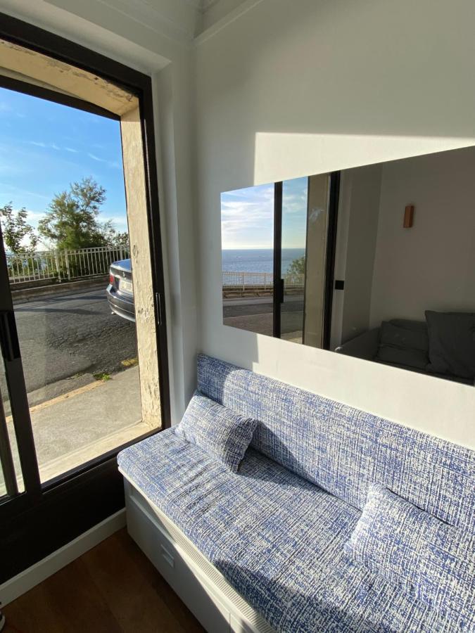 Appartement Face Mer Avec Terrasse Et Parking Trouville-sur-mer Exteriör bild